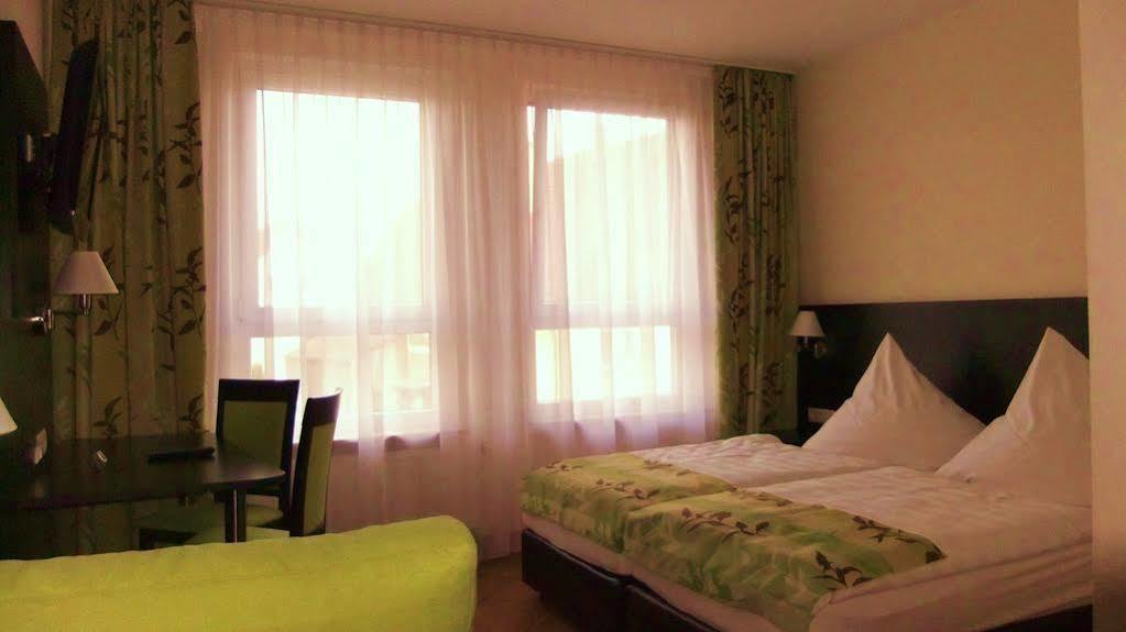 My Airport Hotel Stuttgart-Airport-Messe Leinfelden-Echterdingen Exteriör bild